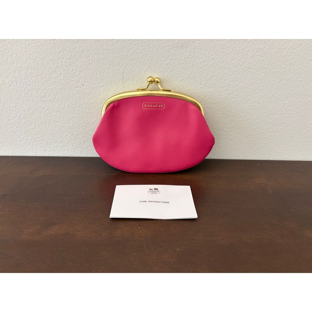 Coach Kisslock Coin Purse, Pomegranate